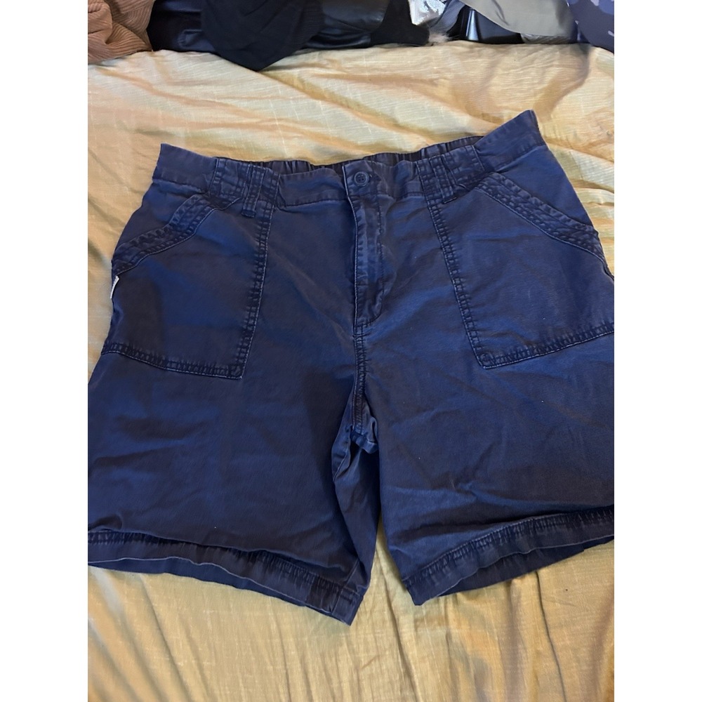 Magellan Outdoors Men's XL Navy Performance Fishing Shorts Elastic Waist Pockets